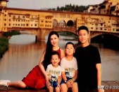 李小萌全家证件照屠榜：这届网友被「基因核弹」轰到怀疑人生！，星颜社官网